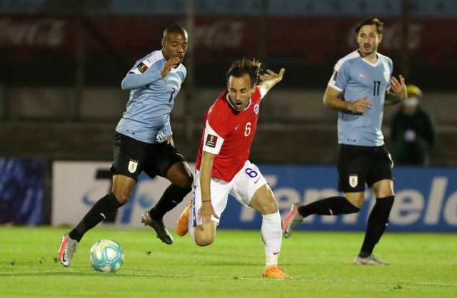 Kualifikasi Piala Dunia 2022 Amerika Selatan antara Uruguay vs Chile di Estadio Centenario, Montevideo, Uruguay. Foto: Raul Martinez/Reuters