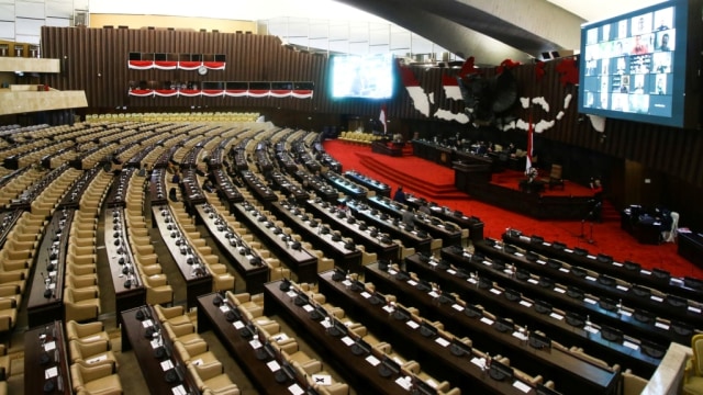 Suasana Rapat Paripurna DPR Pembukaan Masa Persidangan III Tahun Sidang 2019-2020 di Kompleks Parlemen, Senayan, Senin (30/3/2020). Foto: ANTARA FOTO/Rivan Awal Lingga