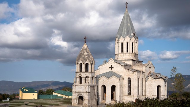 Azerbaijan Dituduh Tembaki Gereja Armenia di Nagorno-Karabakh (2)