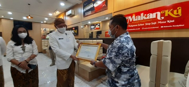 Warung Kuliner ‘MakanKu’ Solo Sajikan Menu Higienis, Terapkan Protokol Kesehatan (8907)