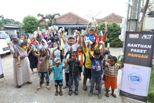 penerima mamfaat Susu Frisian Flag Cicurug Sukabumi 