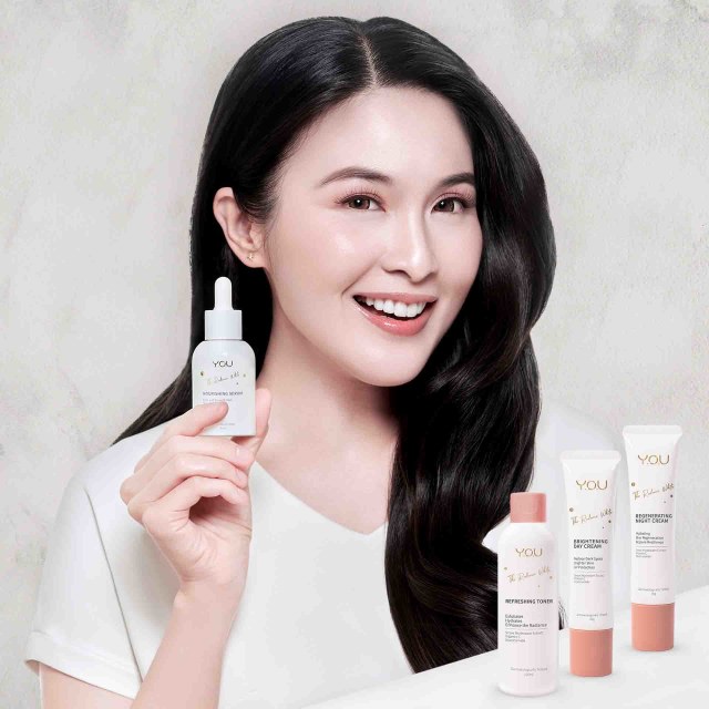 Sandra Dewi, Brand Ambassador Y.O.U untuk Skincare Foto: Y.O.U