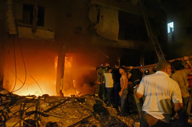 Ledakan tangki bahan bakar di Beirut, Lebanon. Foto: AFP/Stringer