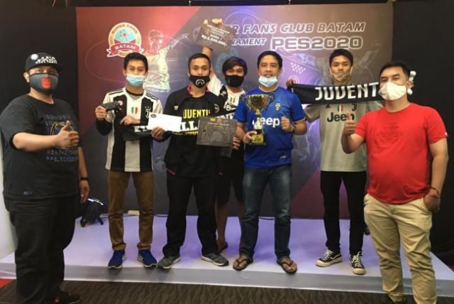 Juventus Club Indonesia Chapter Batam berhasil meraih juara pertama di Super Fans Club Batam Tournament PES 2021 (Foto:Reza/Batamnews)