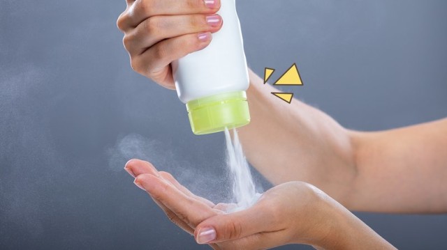 4 Tips Memilih Bedak Bayi, Jangan Sembarangan ya Moms! (20693)