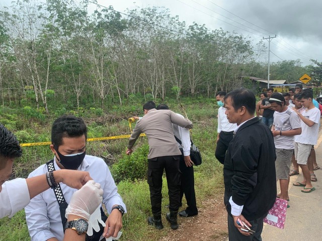 Lokasi penemuan mayat pria identitas di Desa Teluk Bakung, Kecamatan Sungai Ambawang. Foto: Dok. Hi!Pontianak
