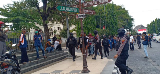 73 Pelajar Luar Kota dan Kelompok Anarko Ditangkap Polisi Ketika akan Unjuk Rasa (64479)