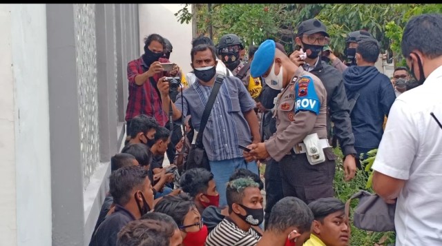 73 Pelajar Luar Kota dan Kelompok Anarko Ditangkap Polisi Ketika akan Unjuk Rasa (64480)
