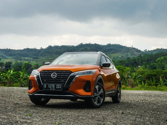 Uji Efisiensi BBM Nissan Kicks dan Toyota Corolla Cross Hybrid, Ini Hasilnya! (7735)