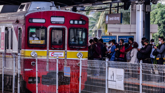 Merinding, Petugas KRL Alami Hal Mistis saat Melintasi Jembatan Stasiun Maja (133539)