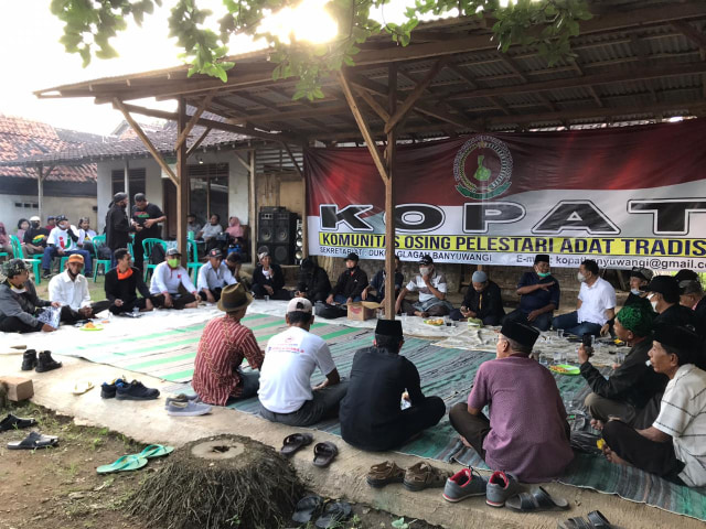 Deklarasi Komunitas Pelestari Adat Tradisi (Kopat) berlangsung meriah di Dusun Dukuh, Glagah, Banyuwangi, Selasa (13/10/2020)