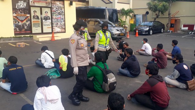 Polres Jakut amankan puluhan pelajar yang hendak demo tolak Omnibus Law. Foto: Dok. Polres Jakarta Utara