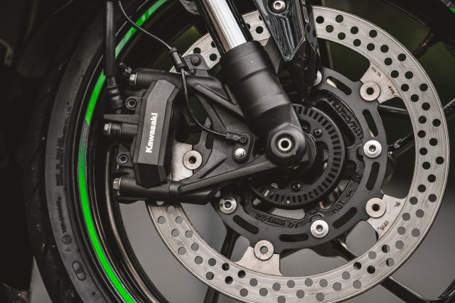 Foto: Kawasaki Ninja ZX-25R, Motor Sport 250 Cc Rasa 'Moge' (211614)