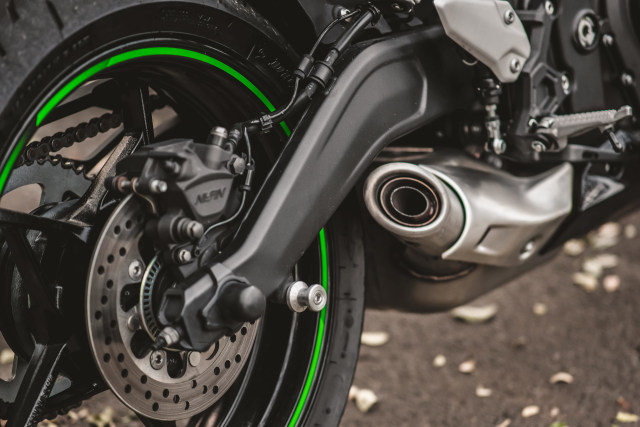 Sepekan bersama Kawasaki Ninja ZX-25R, Ini Plus-Minusnya! (342384)
