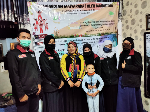 Mahasiswa PMM53 Mengadakan Psikoedukasi terkait Self Healing pada Ibu Muslimatan (16374)