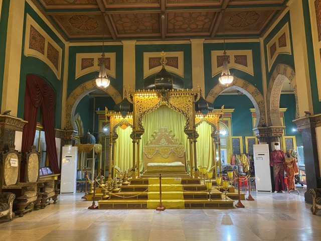 Istana Maimun, Kemegahan Peninggalan Kesultanan Deli (71807)