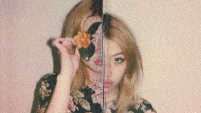 Fake It Flowers, Album Beabadoobee soal Kerapuhan yang Dibalut Grunge 90-an (246339)