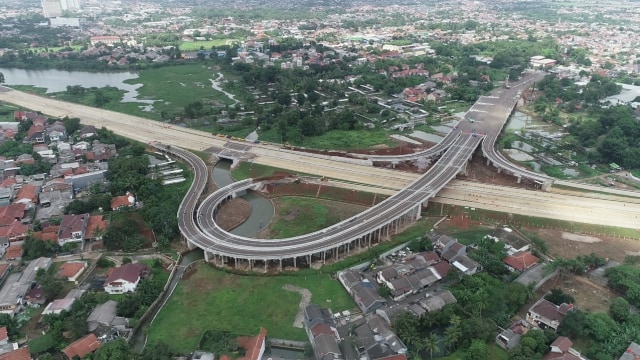 Simpang susun Tol Cinere-Serpong, bagian dari ruas Tol JORR II.  Foto: Jasa Marga