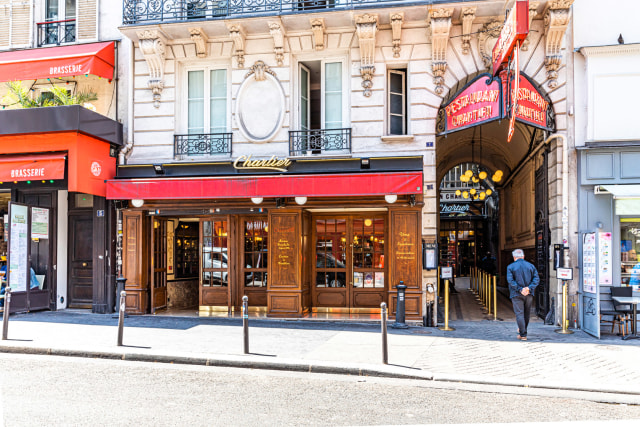 Mau Makan Escargot yang Enak dan Murah di Kota Paris? (21112)