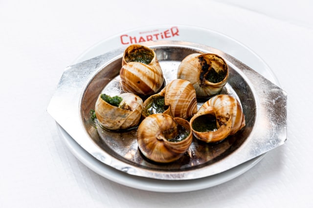 Mau Makan Escargot yang Enak dan Murah di Kota Paris? (21116)