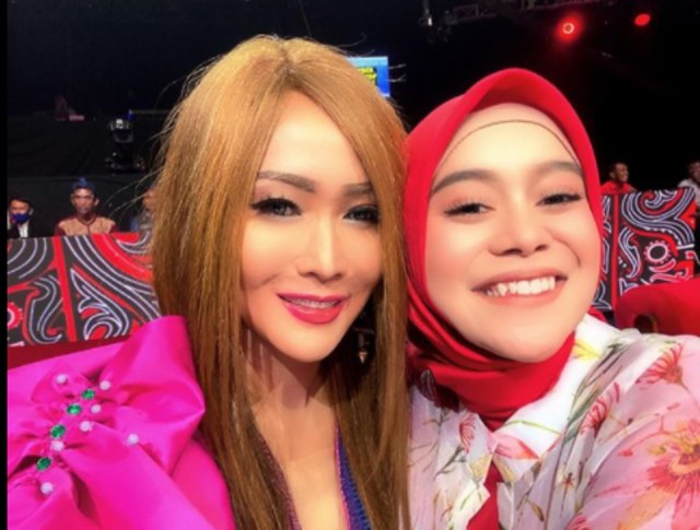 Inul Daratista Bela Lesty Kejora yang Dihujat Usai Foto Perubahan Wajahnya Viral (24056)