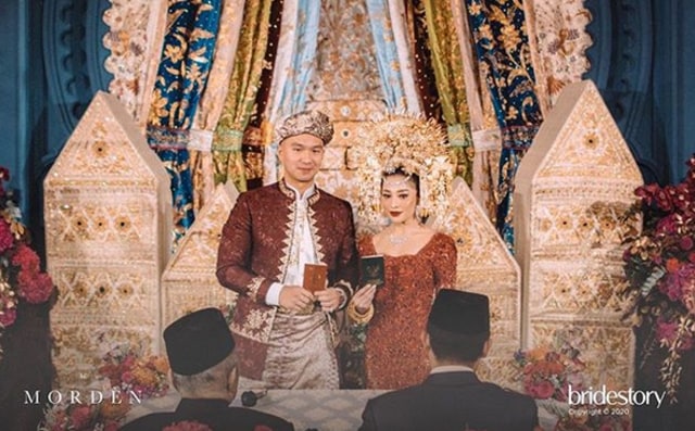 7 Potret Meriahnya Pernikahan Nikita Willy dengan Indra Priawan (48)