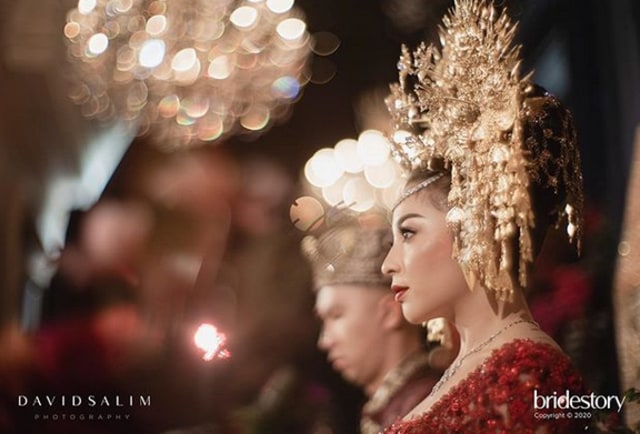 7 Potret Meriahnya Pernikahan Nikita Willy dengan Indra Priawan (49)