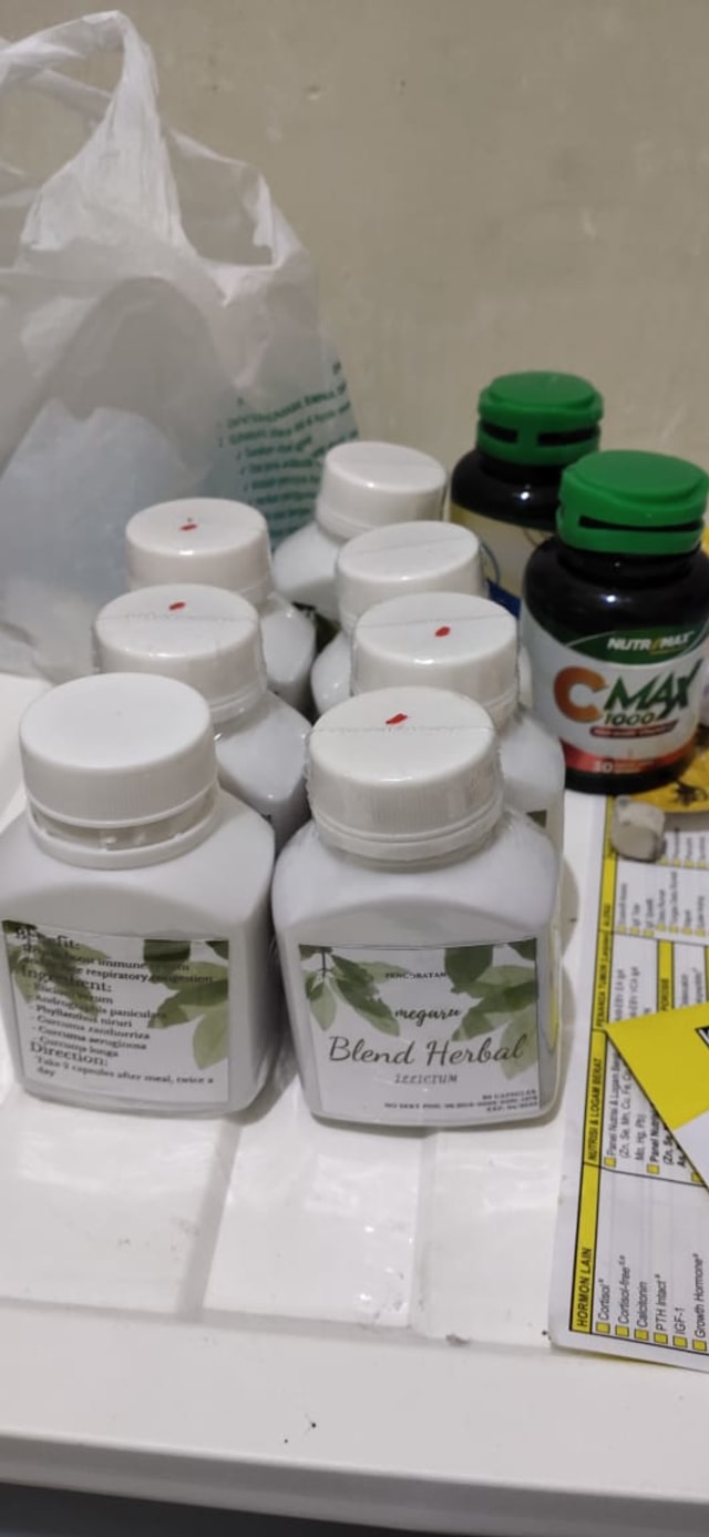 Pollycarpus Sempat Kirim Obat Corona ke Warga Pekanbaru Sebelum Dirawat di RSPP (287510)