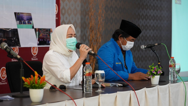 Bupati Bojonegoro, Dr Anna Hj Muawanah, saat hadiri sekaligus membuka Musdakab DPD KNPI Kabupaten Bojonegoro tahun 2020, Sabtu (17/10/2020)