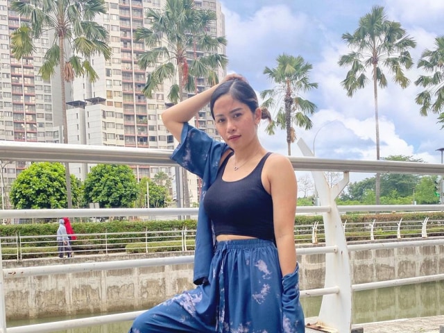 Sebelum Terkenal, 5 Selebriti Ini Pernah Jadi Pembantu (71539)