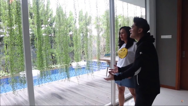 Potret Kediaman Mewah Boy Wiliam yang Tampak Luas dan Elegan (100131)