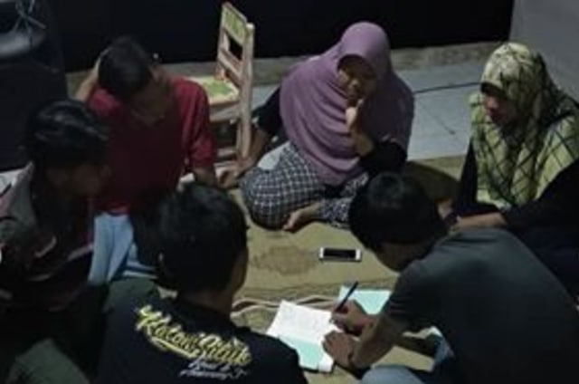 Pojok Pustaka, Taman Bacaan di Bawah Jembatan, Yogyakarta (74835)