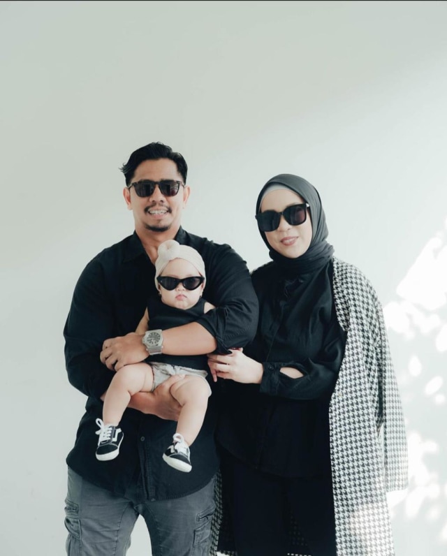 7 Potret Sada, Putri Fitri Tropica yang Selalu Terlihat Modis meski Masih Bayi (20229)