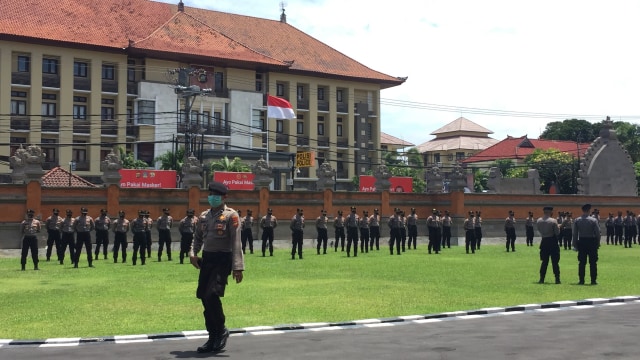 Apel pengamanan demo Omnibus Law di Polda Bali, Senin (19/10). Foto: Denita BR Matondang/kumparan