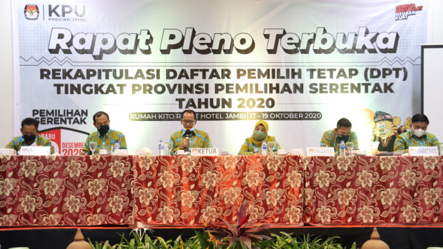 KPU gelar Pleno Terbuka Rekapitulasi DPT Pemilihan Gubernur dan Wakil Gubernur Provinsi Jambi. Foto: Ist