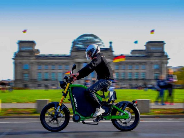 eROCKIT, Motor Listrik Hybrid yang Bisa Dikayuh (87476)