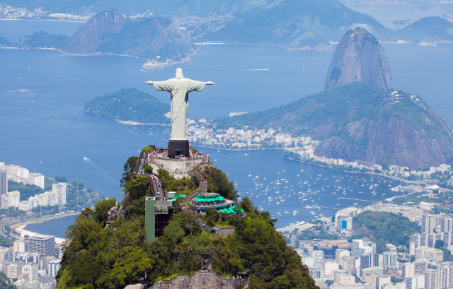 Christ the Redeemer di Rio de Janeiro.