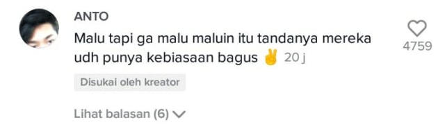 Lucu dan Polos, Seorang Santri Lepas Sandal saat Mau Masuk Bioskop (6552)
