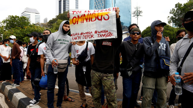 Kriminal Jabodetabek: 33 Pelajar-Anarko Ditangkap; Eks Danjen Kopassus Diperiksa (515927)