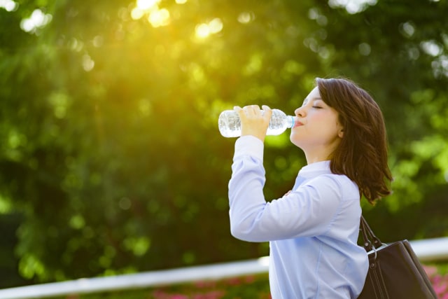 Botol minum yang aman. Foto: Shutterstock