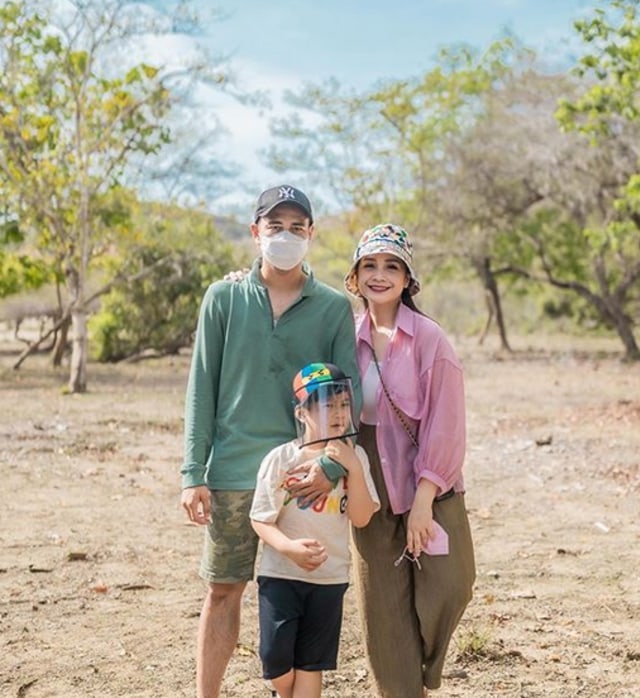 7 Potret Menggemaskan Rafathar Saat Liburan (536103)