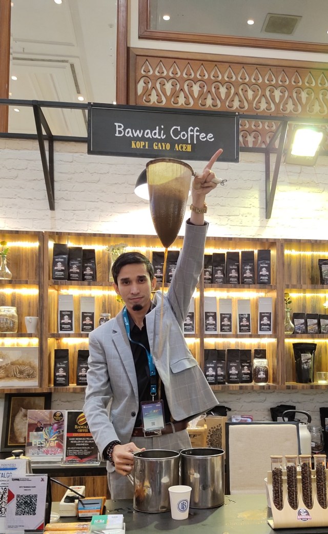 Teuku Dhahrul Bawadi dok Bawadi Coffee
