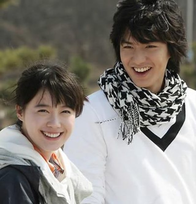 Go Hye Sun dan 3 Pria Tampan yang Dipasangkan dengannya dalam Drama Korea (24905)