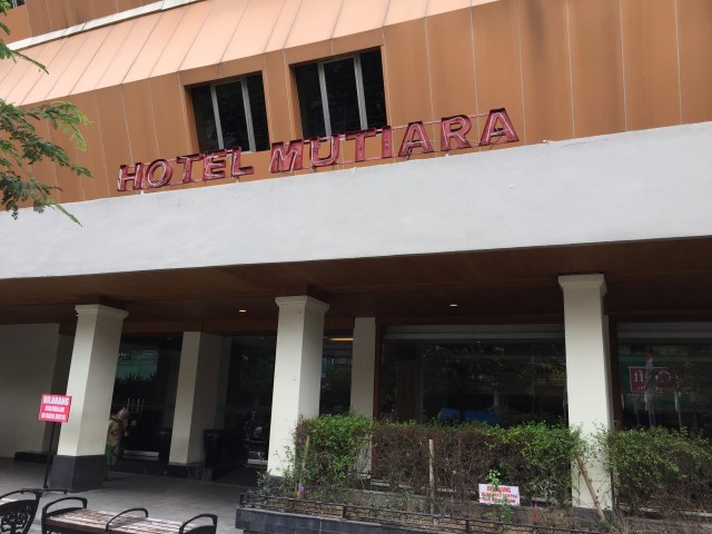 Hotel Mutiara di kawasan Malioboro yang akan dijadikan sentra UMKM
 Foto: Arfiansyah Panji Purnandaru/kumparan