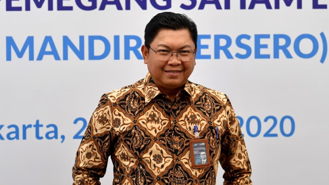 Dirut Bank Mandiri terpilih Darmawan Junaidi usai menyampaikan konferensi pers secara virtual hasil RUPS Luar Biasa Bank Mandiri di Jakarta, Rabu (21/10). Foto: Sigid Kurniawan/ANTARA FOTO