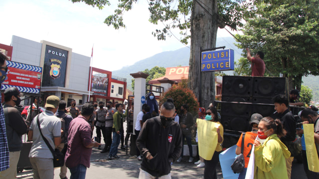 Sejumlah Pimpinan Media di Ternate Desak Polda Malut Beri Sanksi ke Oknum Polisi (266926)