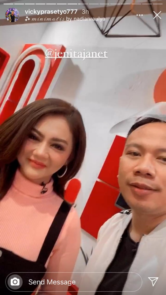 Titip Salam untuk Pacar Jenita Janet, Vicky Prasetyo Diminta Tegar dan Sabar (560203)
