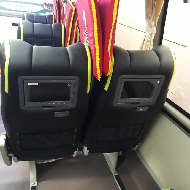 Warga Madura Kini Bisa Naik Bus PO Gunung Harta Bersasis Mercedes-Benz (474201)