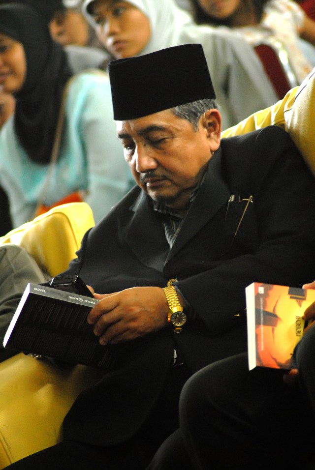 Pak Syukri hadir di acara halal bihalal Gontor di Jakarta tahun 2009