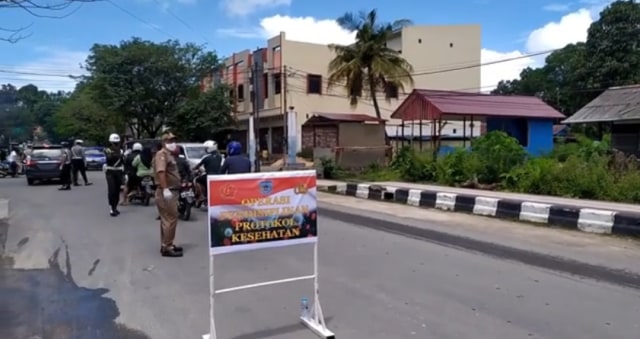 Denda Rp 45 Juta Dikumpul dari 2.626 Pelanggar Operasi Masker di Kota Sorong (33708)